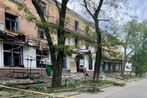 Армія РФ вночі обстріляла Краматорськ, пошкоджені будинки, магазини і дорога