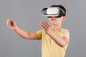 Українські школярі навчатимуться за допомогою штучного інтелекту, VR-технологій та Minecraft
