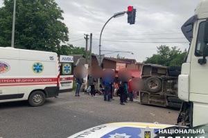На Вінниччині перекинувся автобус із пасажирами, 11 постраждалих