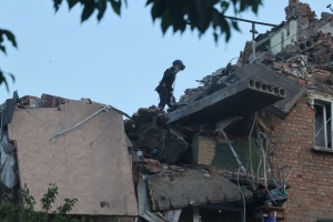 Russia strikes at Kharkiv: houses and university dormitory damaged