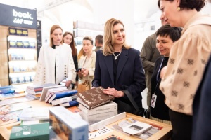 Олена Зеленська відвідала Книжковий Арсенал