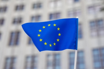 El Consejo de la UE aprueba iniciar negociaciones de adhesión con Ucrania y Moldavia