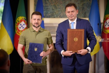 Volodymyr Zelensky et Luis Monténégro signent un accord de sécurité bilatéral entre l’Ukraine et le Portugal 