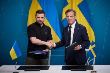 Die Ukraine und Schweden unterzeichnen Sicherheitsabkommen 
