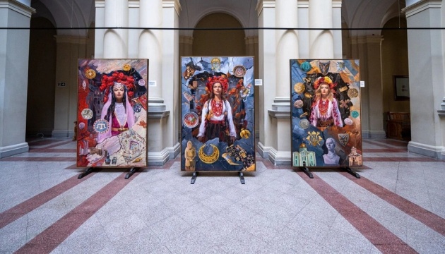У Львові відкрили виставку полотен, на яких регіони України представлені в жіночих образах