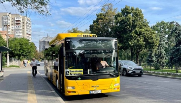 У Чернігівській міськраді заявили, що сьогодні частково відновлять автобусні перевезення