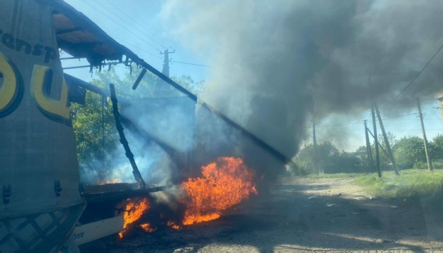 На Херсонщині росіяни дронами атакували вантажівку з питною водою