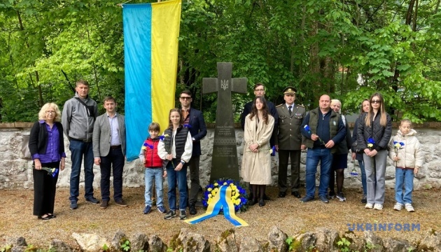 Ukraine commemorates victims of Ebensee death camp in Austria