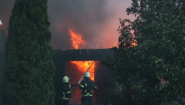 Nächtlicher Drohnenangriff auf Charkiw: 80 Häuser in der Stadt beschädigt