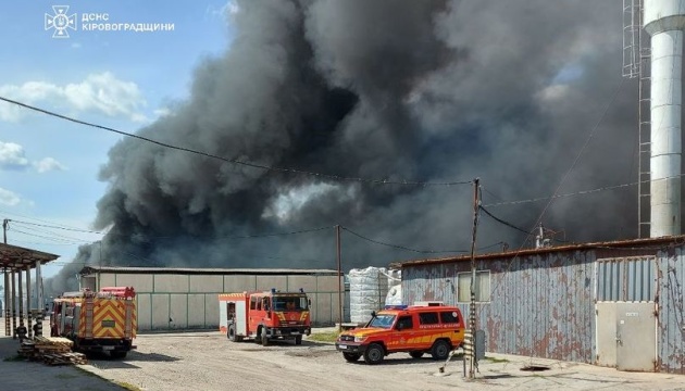 У Кропивницькому сталася пожежа на хімвиробництві, є загиблий та постраждалий