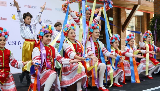 У Баку відбувся фестиваль азербайджансько-української культури «Vesnyanka»