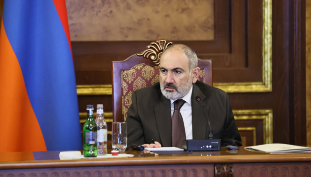 Вірменія може заборонити трансляцію російських каналів - Пашинян