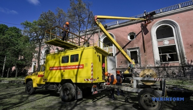 Russian attack in Zaporizhzhia damages residential buildings, educational institutions, hospital