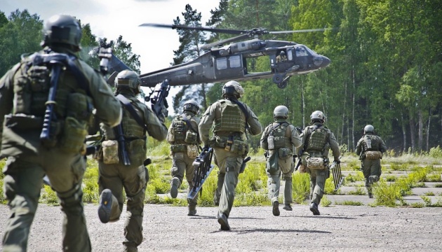 Відправка військових інструкторів в Україну може бути першим кроком в ініціативі Макрона - МЗС Литви