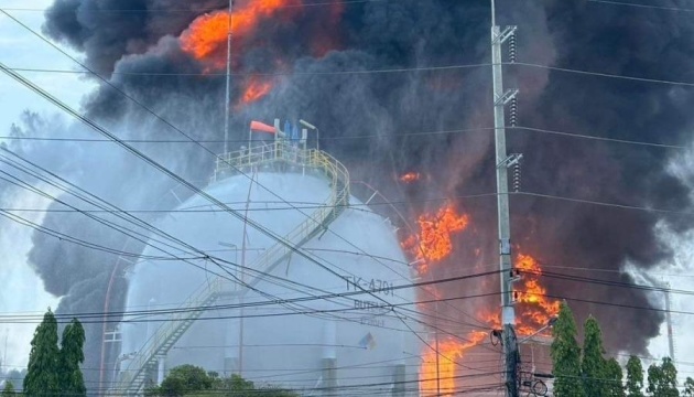 У Таїланді спалахнув резервуар із хімікатами, є загиблий і поранені