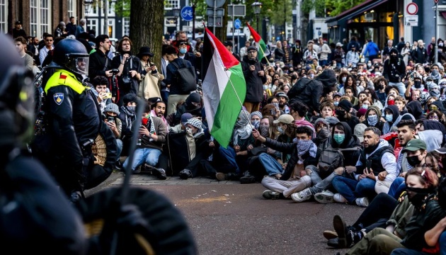 В Амстердамі вийшли на вулиці тисячі пропалестинських демонстрантів 