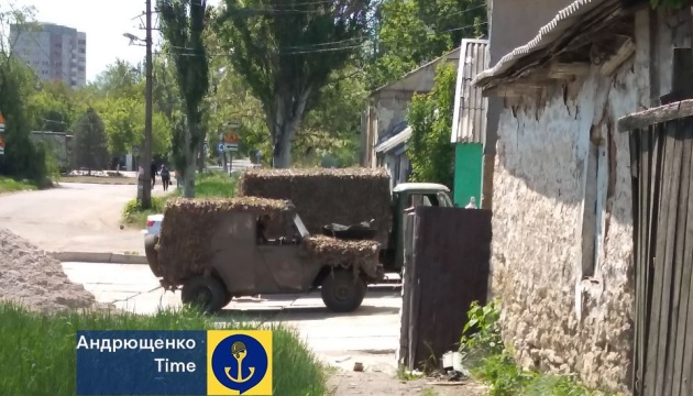 У Маріуполі фіксують рух на Волноваху російських вантажівок із боєкомплектом
