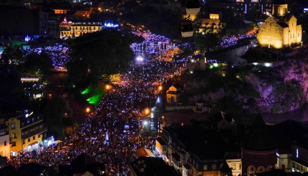 В антиурядовому протесті у Грузії взяли участь щонайменше 200 тисяч людей