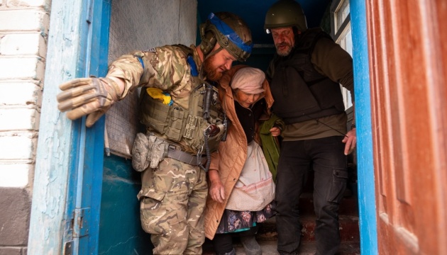 More than 1,700 civilians evacuated from three communities in Kharkiv region