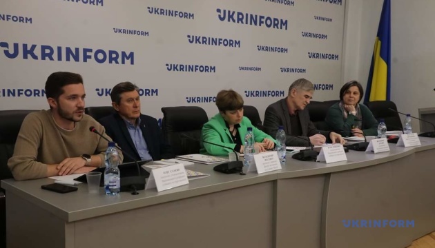 Настрої під час війни: кому українці довіряють найбільше