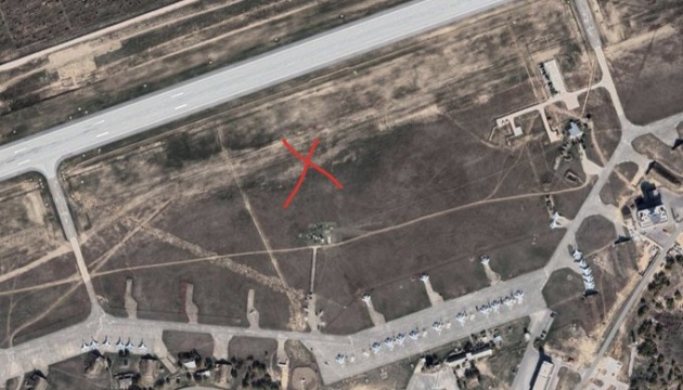 露占領下クリミア・ベリベク飛行場の火災被害の写真がＳＮＳに出回る