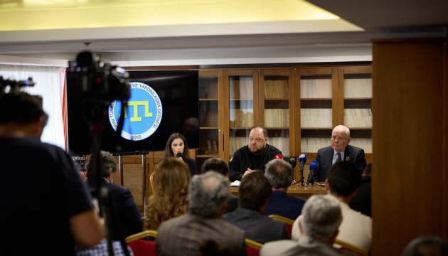 Стефанчук в Анкарі вшанував жертв депортації кримськотатарського народу
