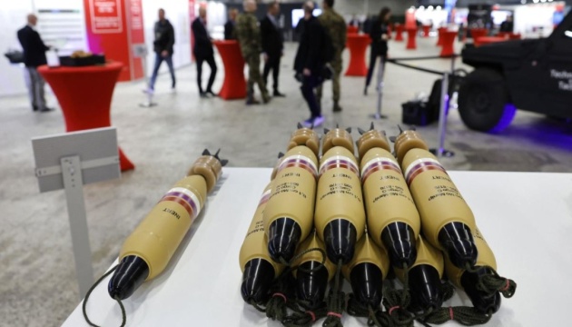 Швейцарія розглядає можливість пом'якшення правил експорту зброї