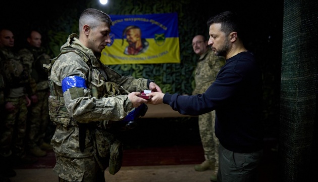 Зеленський у Харкові нагородив воїнів 92-ї штурмової бригади