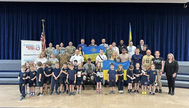 До української школи в Чикаго завітали ветерани російської війни проти України