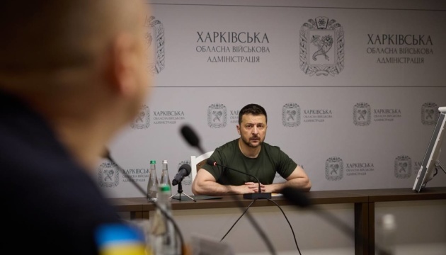Zelensky chairs meeting with officials in Kharkiv region