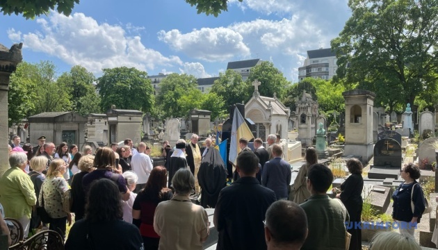 У Парижі українці зібрались на могилі Петлюри у річницю його вбивства