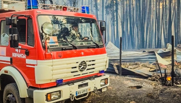 У Вовчанській громаді через обстріли сталася пожежа, знищені десятки будівель
