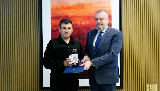 Керівників компанії Baykar нагородили медаллю РНБО