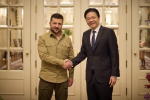 Zelensky invites Singapore's PM to participate in Peace Summit