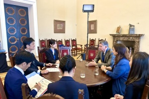 Карандєєв зустрівся у Вільнюсі з віцеміністром закордонних справ Японії - про що говорили