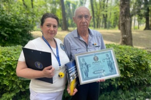 Житель Дніпра став рекордсменом України з донацій крові