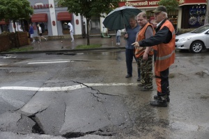 Рух вулицею Антоновича в Києві планують відновити сьогодні вранці
