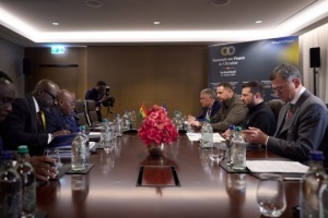 ゼレンシキー宇大統領、アクフォアド・ガーナ大統領と「平和の公式」実現につき協議