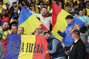 На відео, де румунські вболівальники нібито скандують «Путін», підмінили звук - SPRAVDI