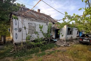 Enemy attacked Zolota Balka in Kherson region, woman was killed