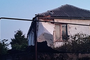 Ворог атакував Нікополь з артилерії та дронів, пошкоджені будинки й ЛЕП