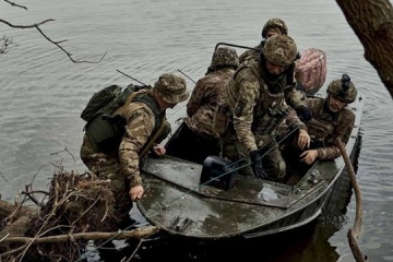 Pletenchuk: Los marines ucranianos mantienen posiciones en la isla de Nestryga