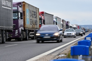 Polscy rolnicy odnowili blokadę ciężarówek na przejściu Rawa-Ruska – Hrebenne