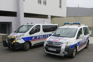 Three Moldovan citizens arrested in Paris for graffiti with coffins