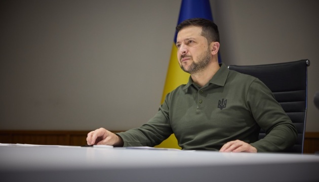 Zelensky holds Supreme CinC Staff meeting to discuss battlefield situation, UAVs, air defense deployment