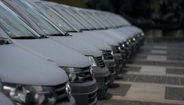 Ukrainian border guards receive 50 vehicles from charitable organizations