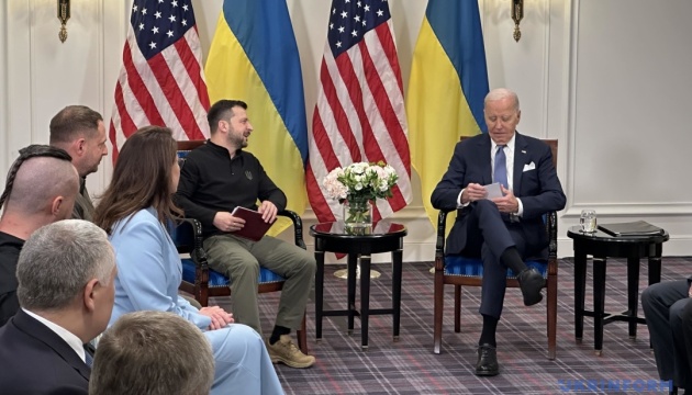 Zelensky to Biden: It is important to accelerate delivery of American weapons