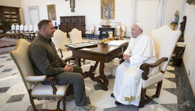 Єрмак обговорив із Папою Римським та держсекретарем Ватикану Формулу миру