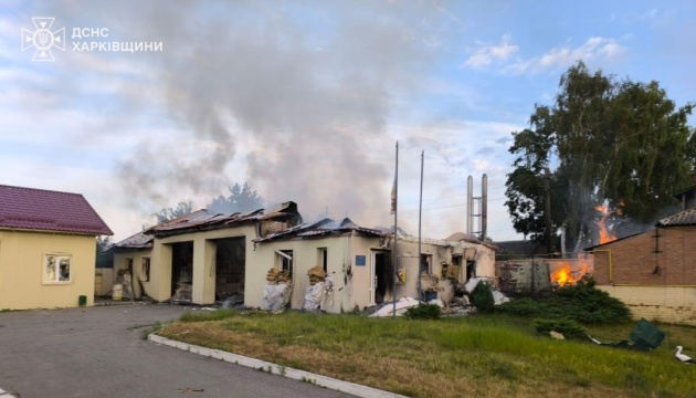 Росіяни вночі завдали удару по пожежній частині у Липцях на Харківщині