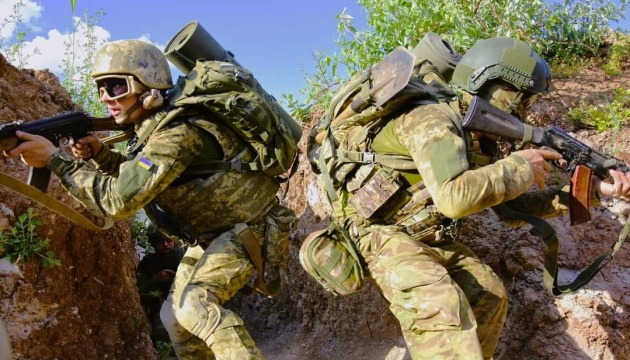 З початку доби вже 37 боєзіткнень, ворог намагається прорвати оборону на Курахівському напрямку